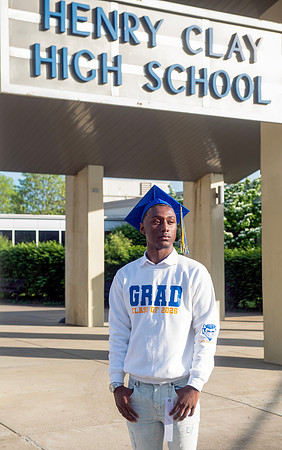 260504SeniorJYoung0096