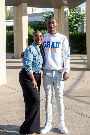 260504SeniorJYoung0210