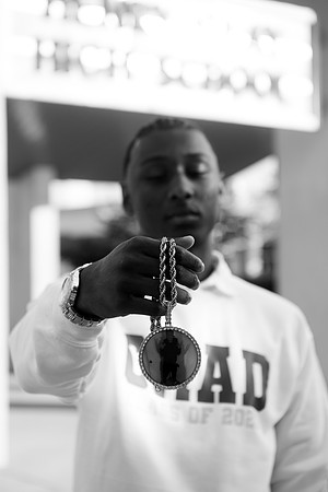 260504SeniorJYoung0305