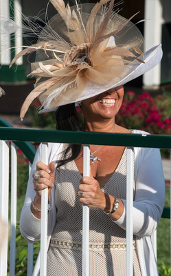 160507Derby-Hats0002