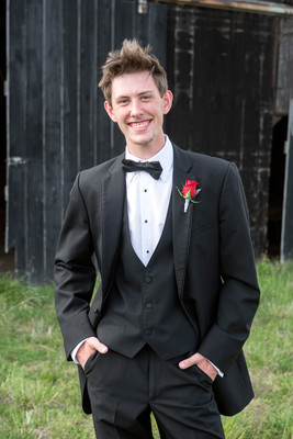 170415Prom0118