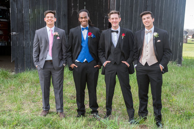 170415Prom0414