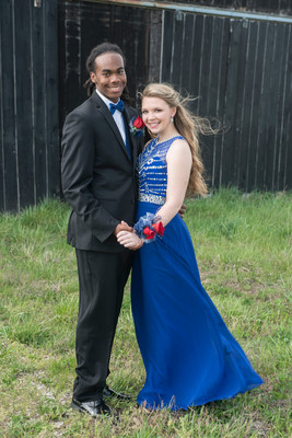 170415Prom0120
