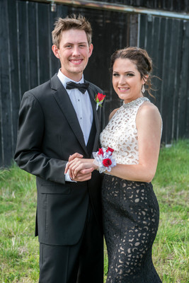 170415Prom0109