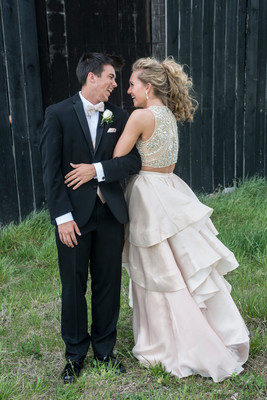 170415Prom0219