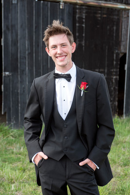 170415Prom0116